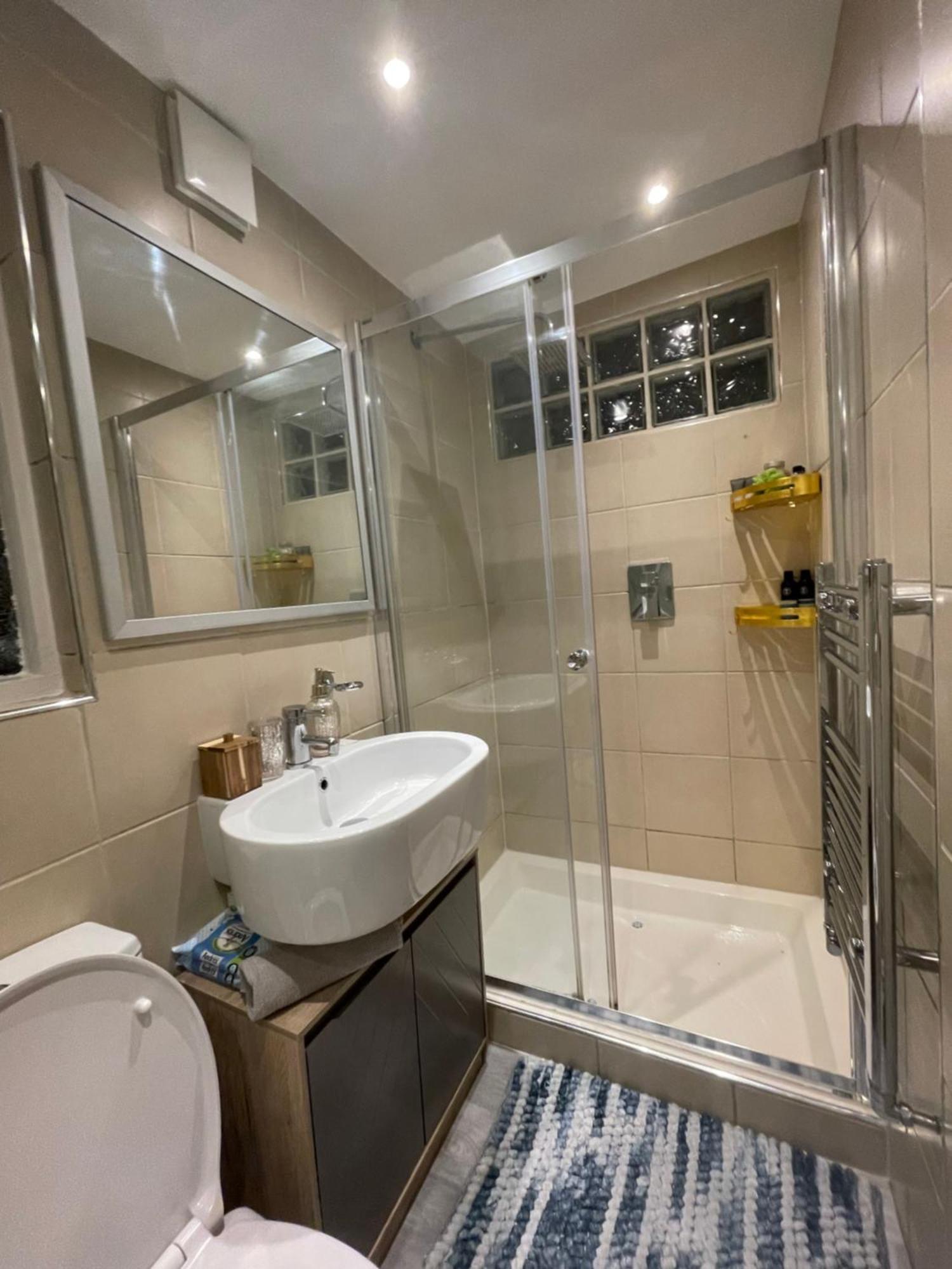 לונדון Queen Bedroom In Maida Vale מראה חיצוני תמונה